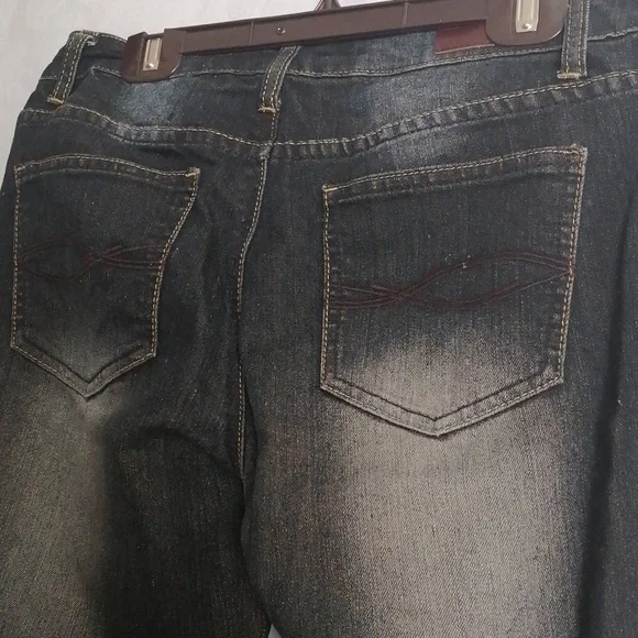 Jeans - Picture 6 of 6